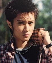 张丹峰年轻照片,张丹峰年轻时期风采再现