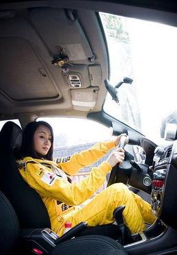 娱乐圈酷爱赛车的明星,娱乐圈赛车明星的赛道风云