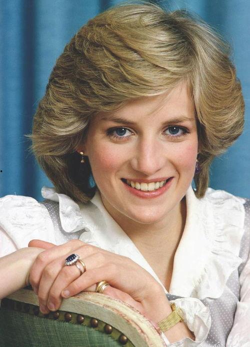 戴安娜演员,演绎传奇王妃的银幕风采