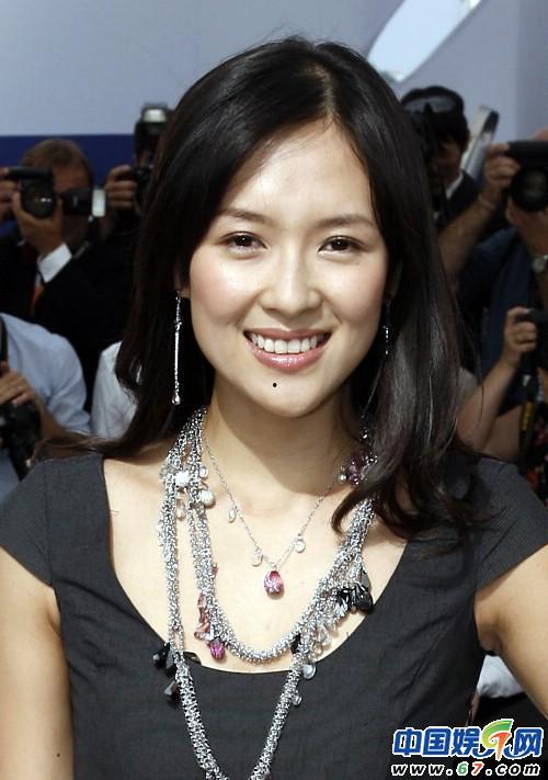 女明星被经纪人,经纪人的打造之路