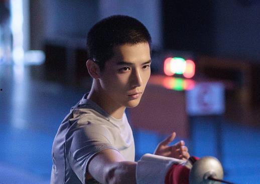 二十不惑演员,青春追梦，逐梦演艺圈